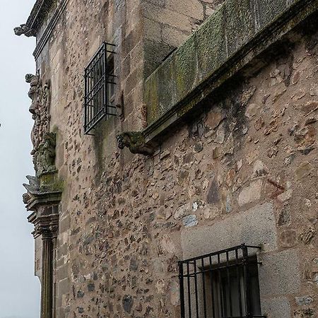 Domus Seleqtia Plaza De Santiago Apartment Caceres Bagian luar foto